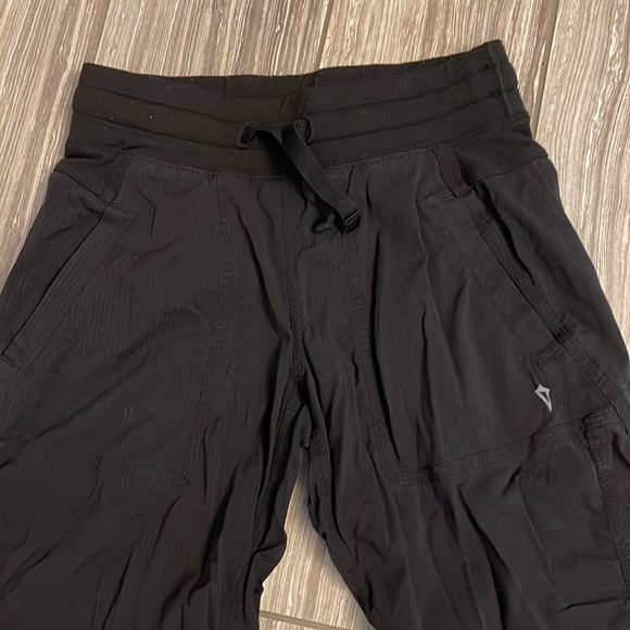 IVIVVA live to move studio crops - Picture 2 of 12